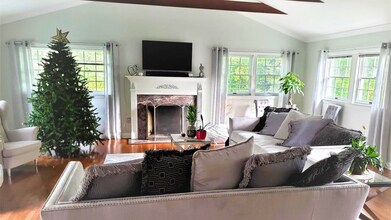 604 Windmill Ln in Silver Spring, MD - Building Photo - Building Photo