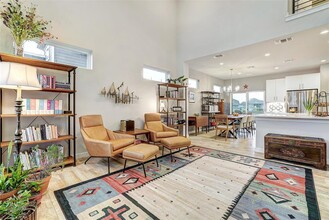 9720 Evening Canopy Dr in Manor, TX - Building Photo - Building Photo
