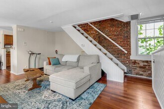 123 Bainbridge St in Philadelphia, PA - Building Photo - Building Photo