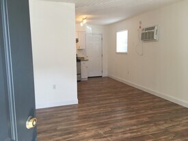 1415 29th St in Niceville, FL - Building Photo