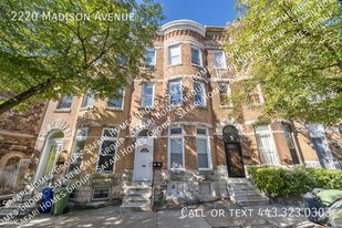 2220 Madison Ave in Baltimore, MD - Building Photo