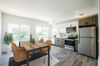 1420 Point Breeze Ave in Philadelphia, PA - Building Photo - Building Photo