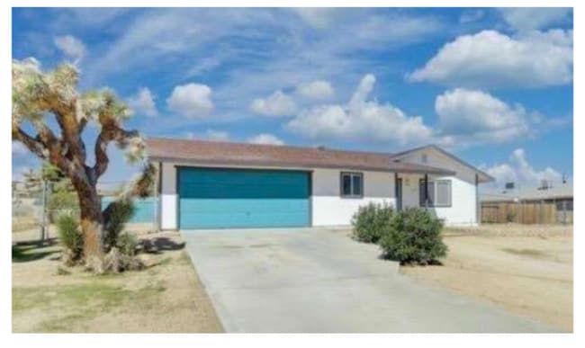 3800 Ruidosa Ave in Yucca Valley, CA - Foto de edificio - Building Photo