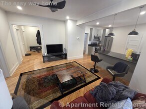 125 Liberty Rd, Unit #1 in Somerville, MA - Foto de edificio - Building Photo