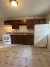 727 E Carolina Ave in DeLand, FL - Building Photo - Building Photo