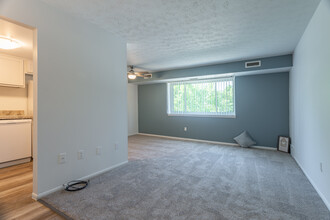 Parkside Towers in Strongsville, OH - Building Photo - Interior Photo