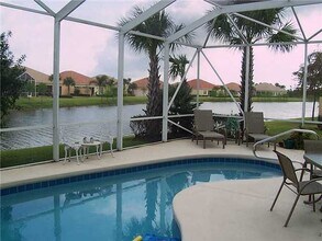 11300 SW Northland Dr in Port St. Lucie, FL - Building Photo - Building Photo