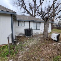 6810 Bleker St photo'