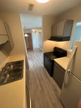 509 Mystic Dr Unit H in Greensboro, NC - Building Photo - Building Photo