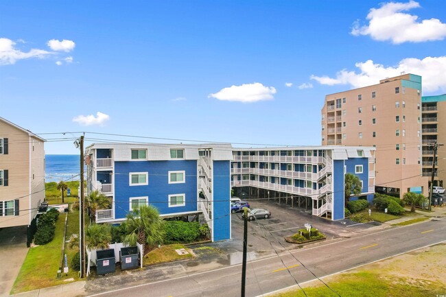 5600 N Ocean Blvd in North Myrtle Beach, SC - Foto de edificio - Building Photo