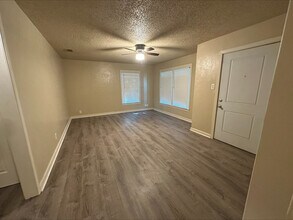 2626 W Johnson St in Denison, TX - Building Photo - Building Photo