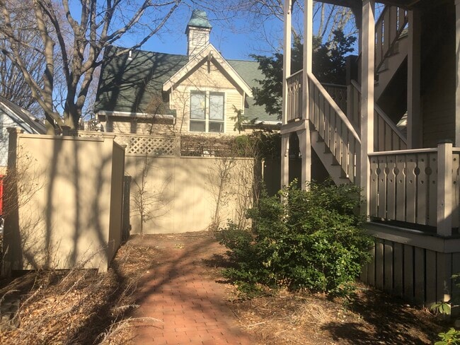 293 Sidney St in Cambridge, MA - Foto de edificio - Building Photo
