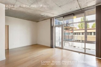 1234 SW 18th Ave in Portland, OR - Building Photo - Building Photo