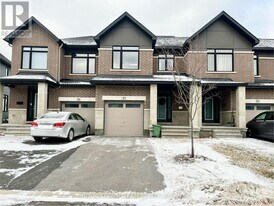 57 Heirloom St in Ottawa, ON - Building Photo