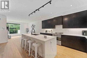 192 Larimar Cir in Ottawa, ON - Building Photo - Building Photo