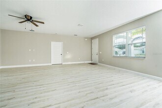 1011 Johnston Rd SE in Palm Bay, FL - Building Photo - Building Photo