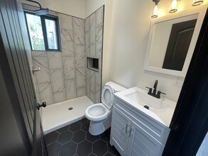 1564 Loma Ln in Chula Vista, CA - Building Photo - Building Photo