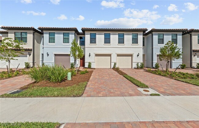 1587 Lake Jessup Cir in Cape Coral, FL - Building Photo - Building Photo
