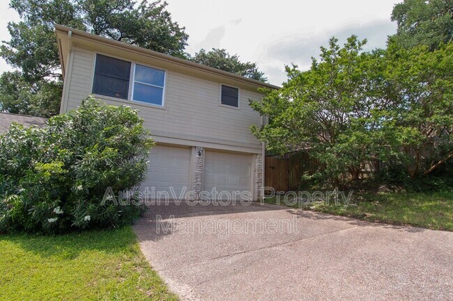 7910 Ceberry Dr in Austin, TX - Building Photo - Building Photo