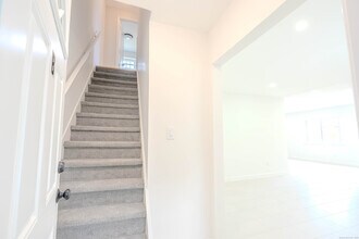 56 Leonard St in Stamford, CT - Building Photo - Building Photo