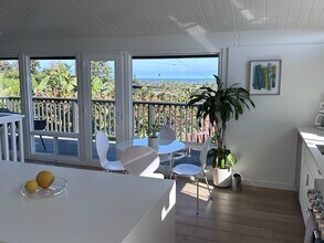 1252 De la Guerra Rd in Santa Barbara, CA - Foto de edificio - Building Photo