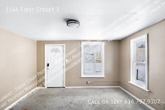 1144 First St in Muskegon, MI - Foto de edificio - Building Photo