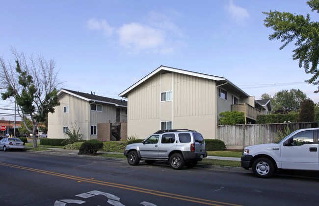 1699 Ontario Dr in Sunnyvale, CA - Building Photo - Building Photo