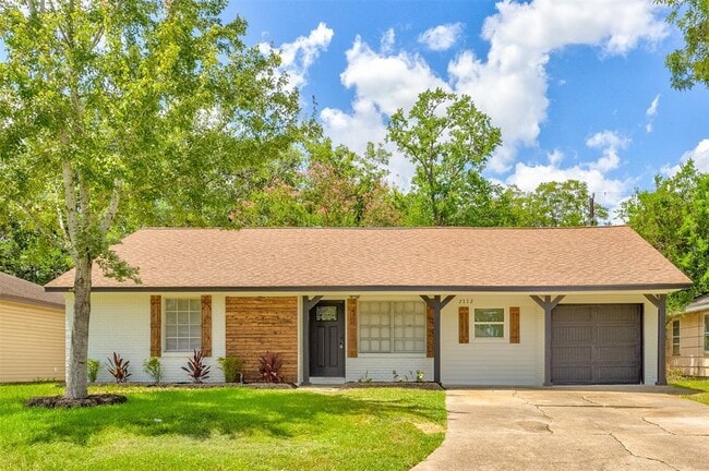 property at 2112 Walnut Ln