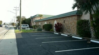 3905 Del Prado Blvd S in Cape Coral, FL - Building Photo - Building Photo
