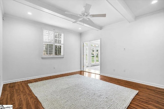 925 Cleveland St, Unit 19 in Greenville, SC - Foto de edificio - Building Photo