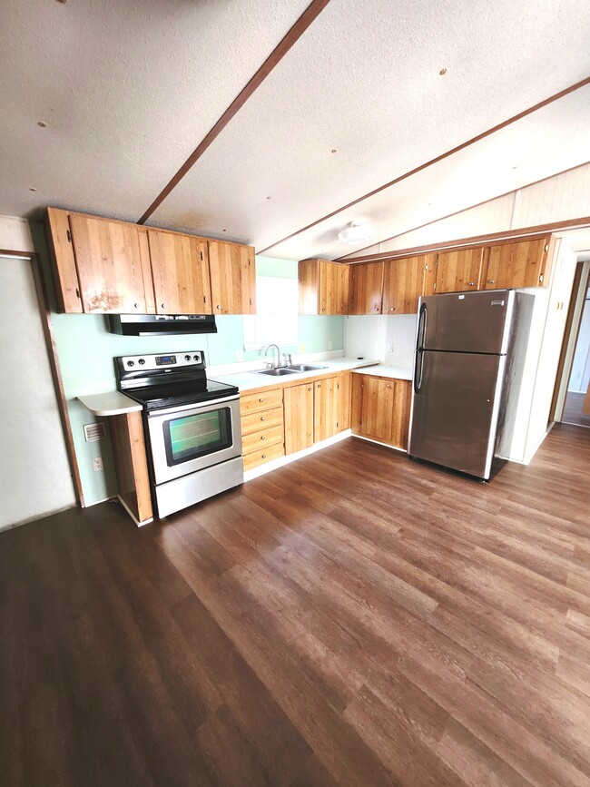 1346 Garetster St in Dillon, SC - Building Photo - Building Photo