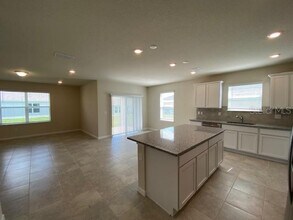 1147 Sugarwood St in Davenport, FL - Building Photo - Building Photo