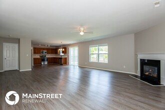 9810 Bayview Pkwy in Charlotte, NC - Building Photo - Building Photo