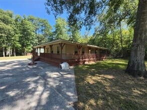 140 Cir Crk Rd in New Waverly, TX - Building Photo - Building Photo