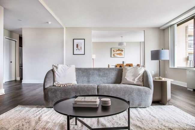 1515 Richmond Hwy in Arlington, VA - Building Photo - Building Photo