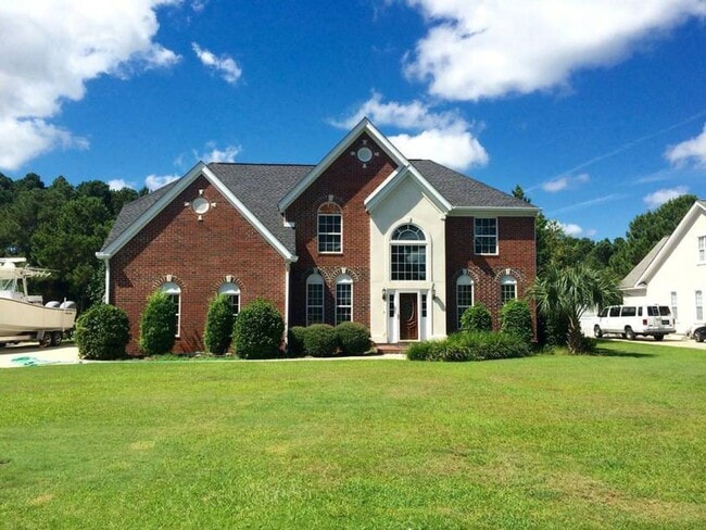 3848 Waterford Dr