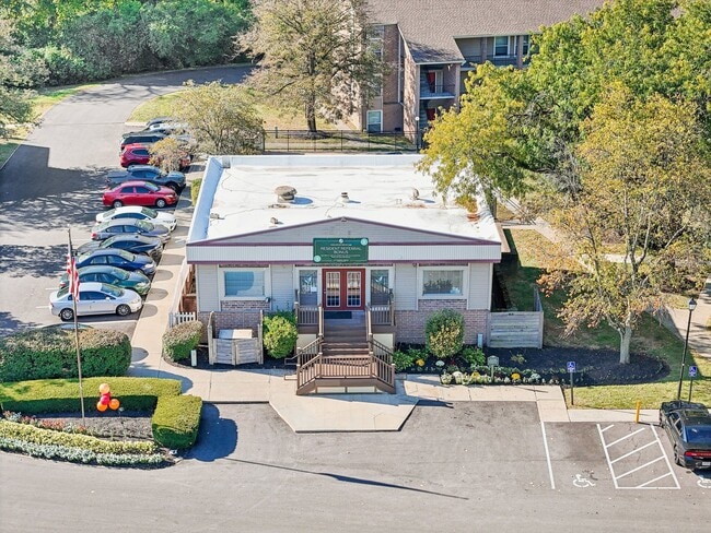 Raccoon Creek Apartments in Columbus, OH - Building Photo - Building Photo