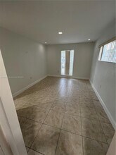 382 NE 113th St in Miami, FL - Building Photo - Building Photo