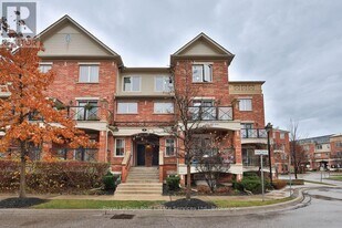 2464 Post Rd in Oakville, ON - Building Photo