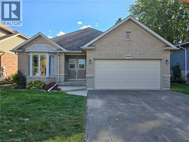 4900 Cameron Ave in Lincoln, ON - Building Photo - Building Photo