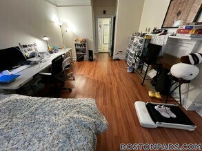 62 Boylston St, Unit 405 in Boston, MA - Building Photo - Building Photo