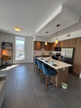 29 NW 28th St, Unit C3 in Miami, FL - Building Photo - Building Photo