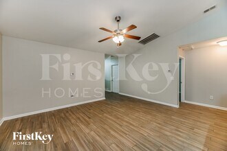 215 Coosawatchie St in Summerville, SC - Building Photo - Building Photo