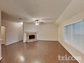 1832 McNeely St in Lancaster, TX - Building Photo - Building Photo