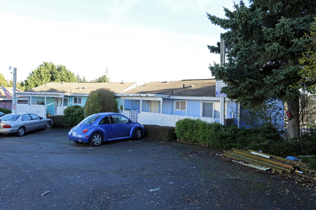 The Wedgewood Apartments in Seattle, WA - Building Photo