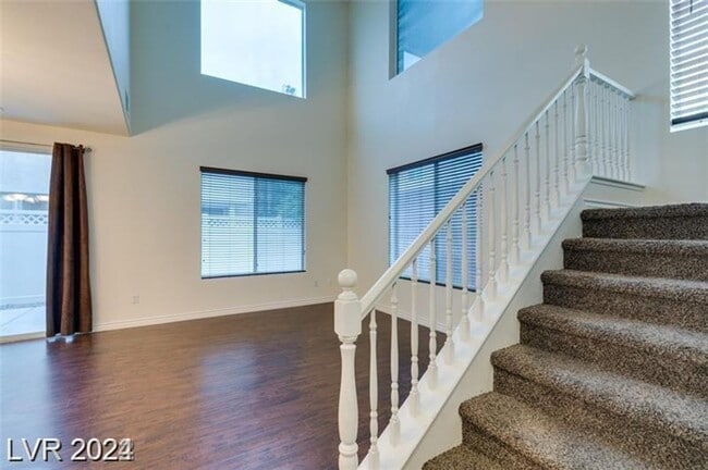 8455 Adams Grove St in Las Vegas, NV - Building Photo - Building Photo