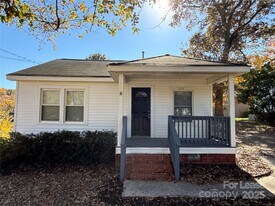 825 Cason St in Belmont, NC - Building Photo