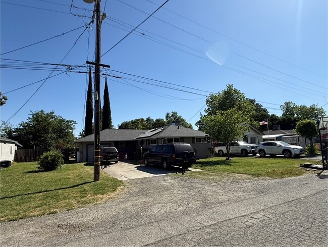 property at 2966 Gum St