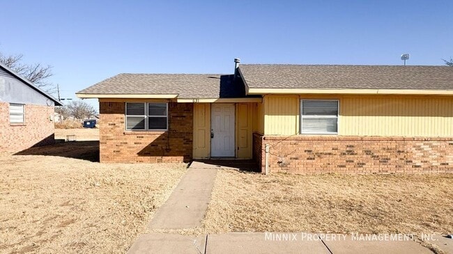 631 S Crosby St in Crosbyton, TX - Building Photo - Building Photo