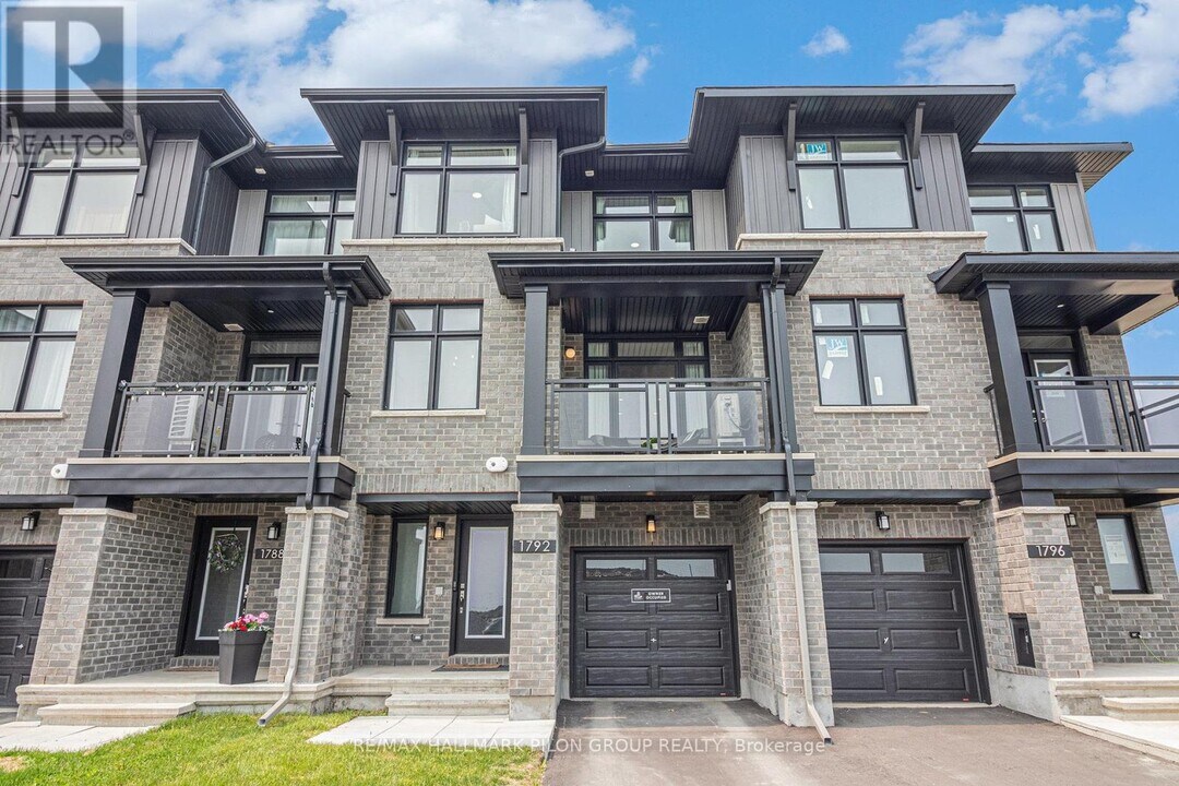 1792 Crux Rd in Ottawa, ON - Building Photo